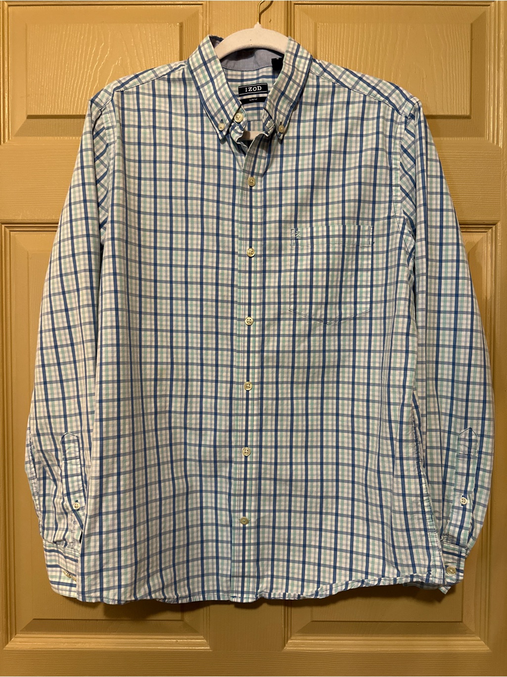 Izod Slim Fit Men’s Shirt Medium